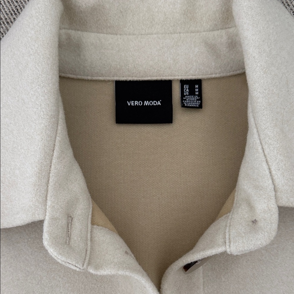 Vero Moda Cream Jacket - Picture 2 of 6